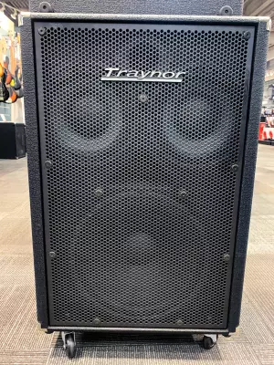 Traynor - 600 Watt 1x15 / 2x10 Bass Cabinet